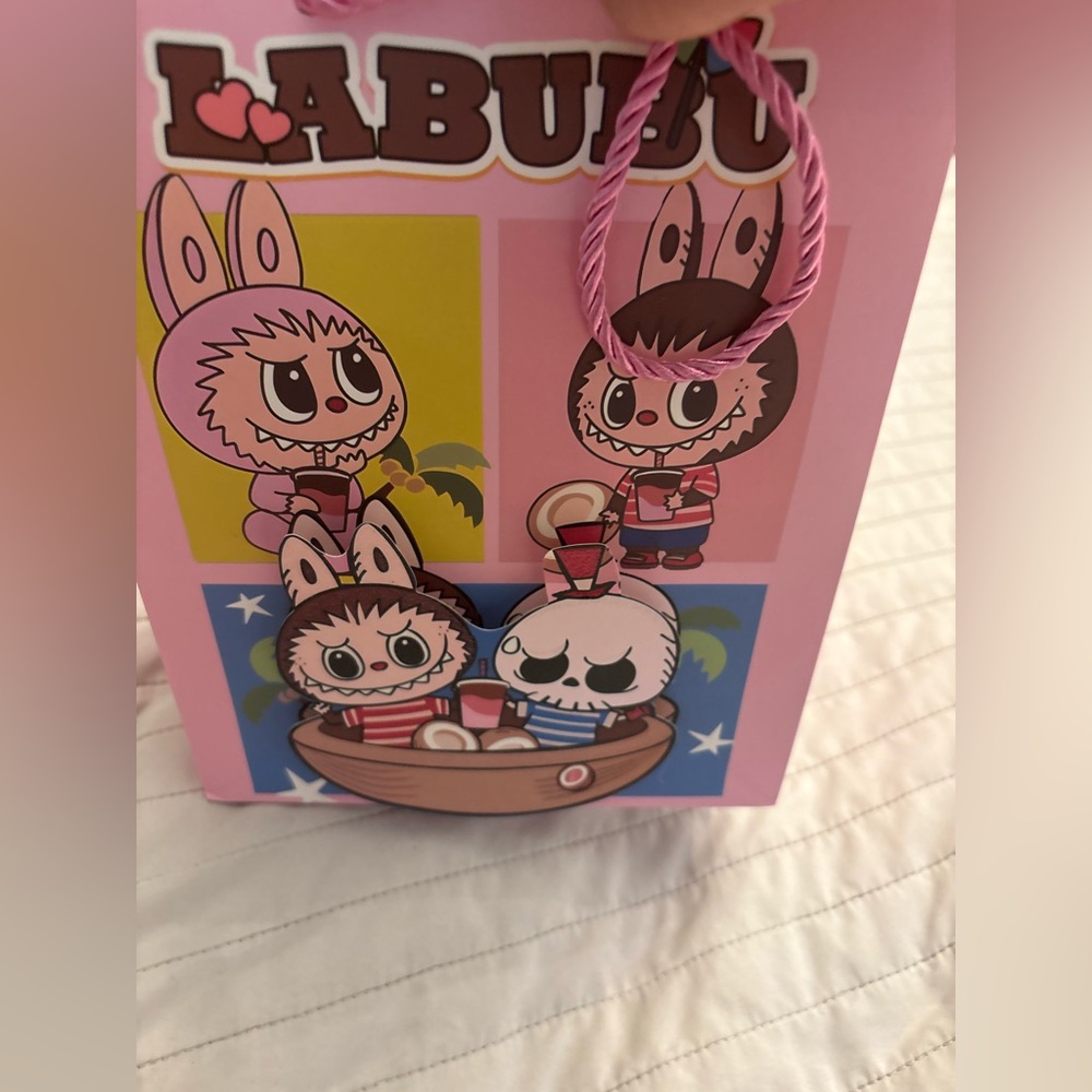 The monster pop mart blind bag bing into engery nwb key chain bag charm bag - Picture 16 of 16